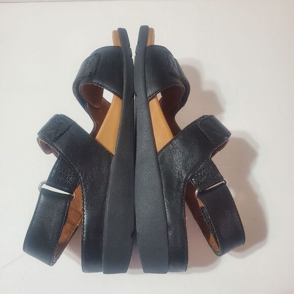 Strive Aruba II Women\'s Leather Comfort Black Sandals Size 6 New main image 5